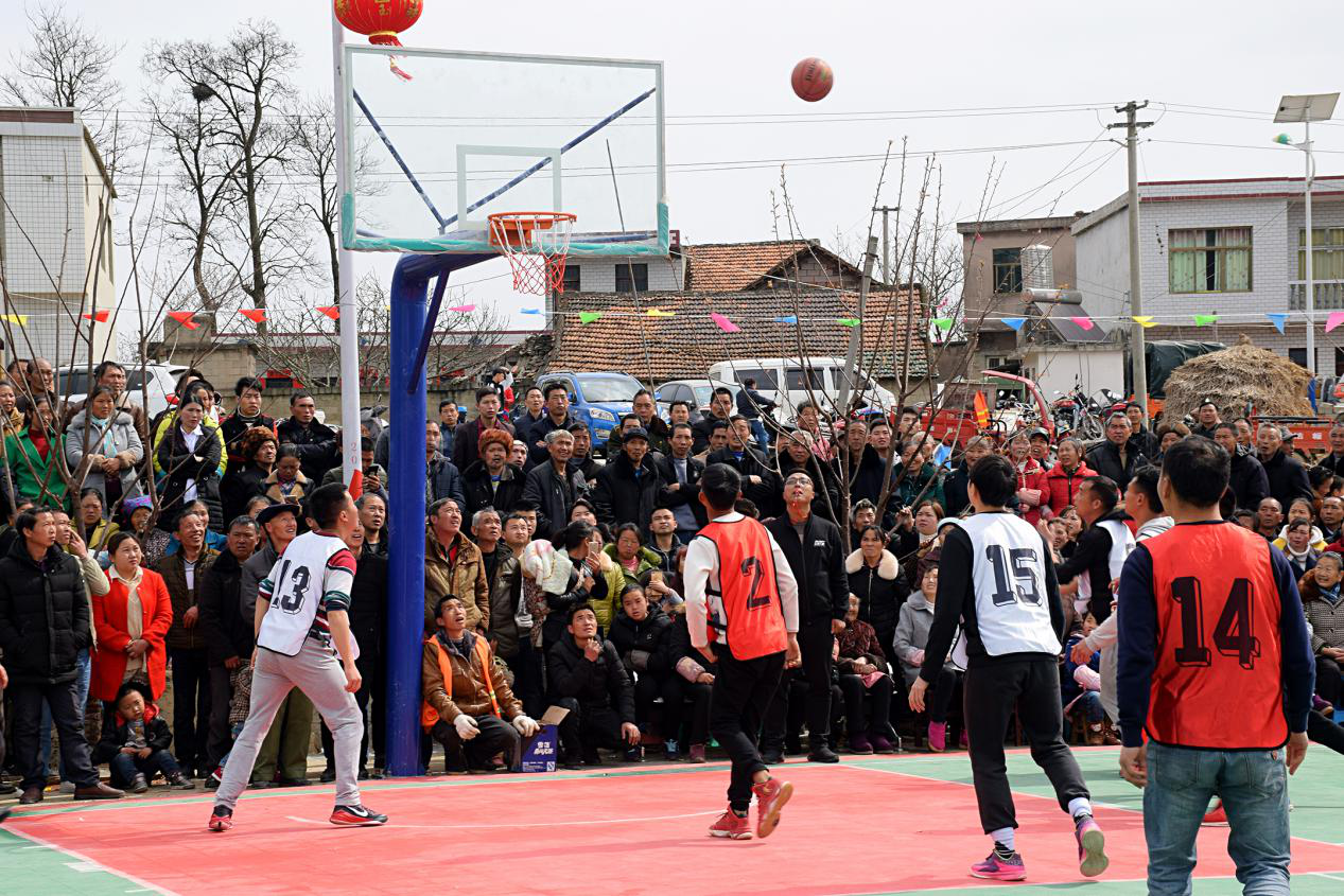 🏀湖人vs活塞前瞻：丁威迪将迎来首秀 湖人剑指2连胜守住西部第九